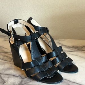 Nine West Wedge sandals. ACCEPTING ALL REASONABLE OFFERS.